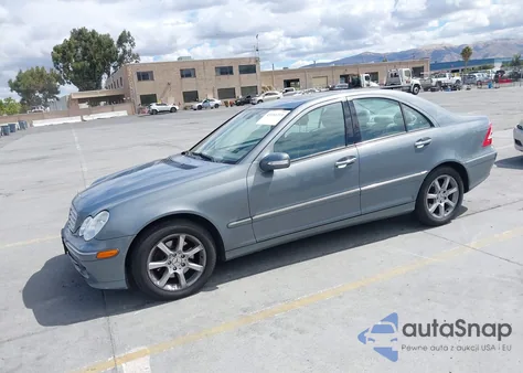 2007 Mercedes-Benz C 280 Luxury 4Matic из США, поврежденный, VIN WDBRF92H07F866462